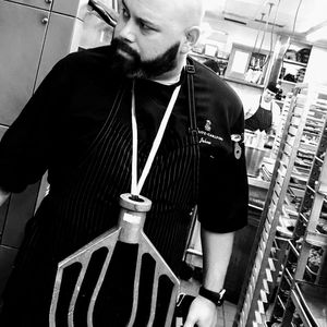 Meet your Posher, Jonathan